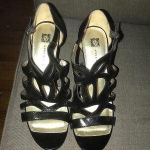 Anne Klein iFlex back leather strappy heels 8.5